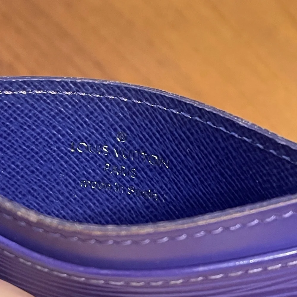 Louis Vuitton Epi Vibrant Purple Card Holder
